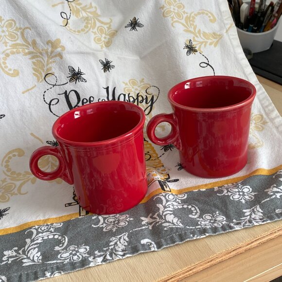 FiestaWare Scarlet Red ORing (keyhole) Handle Coffee Mugs Cup, 1 Set EUC - Picture 2 of 6